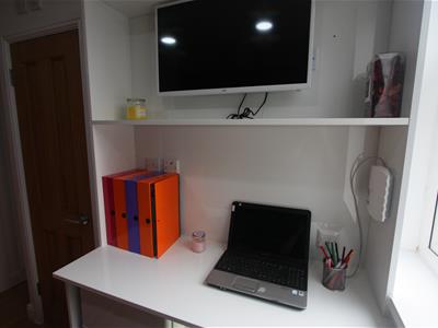 Picture 4
